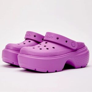 💜💓NWT Crocs Women’s Stomp Platform Clogs💓💜